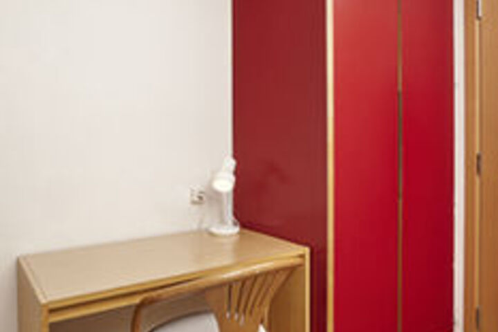 Room 31 of 42