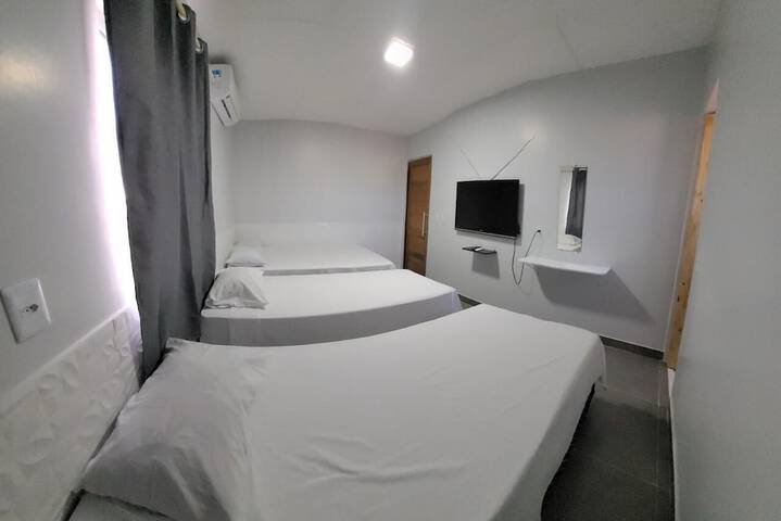 Room 32 of 60