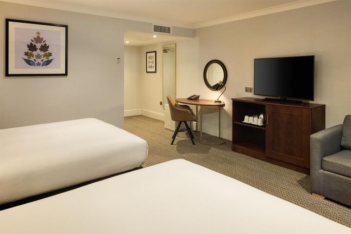 Room 26 of 138