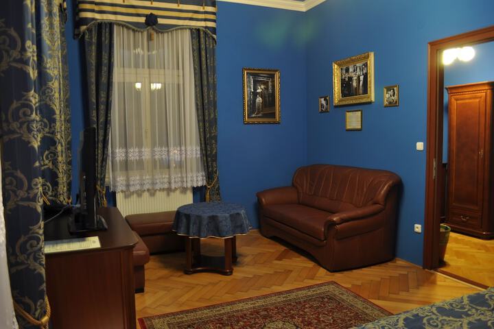 Room 25 of 55