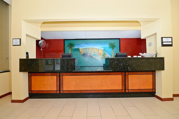 Hotel Interior 2 of 31