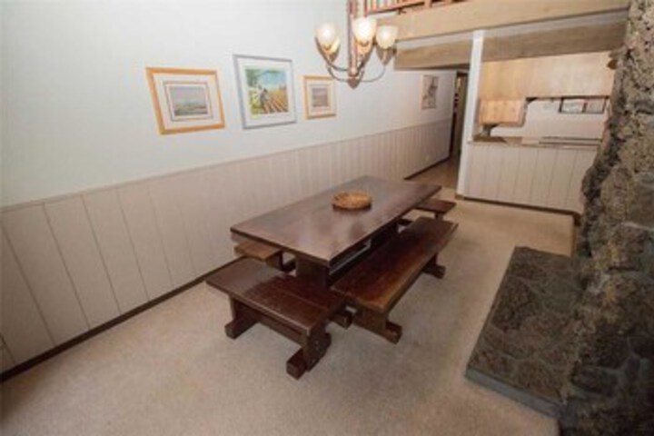 Room 4 of 16