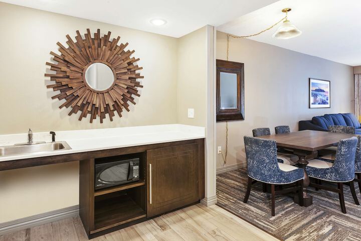 Minibar