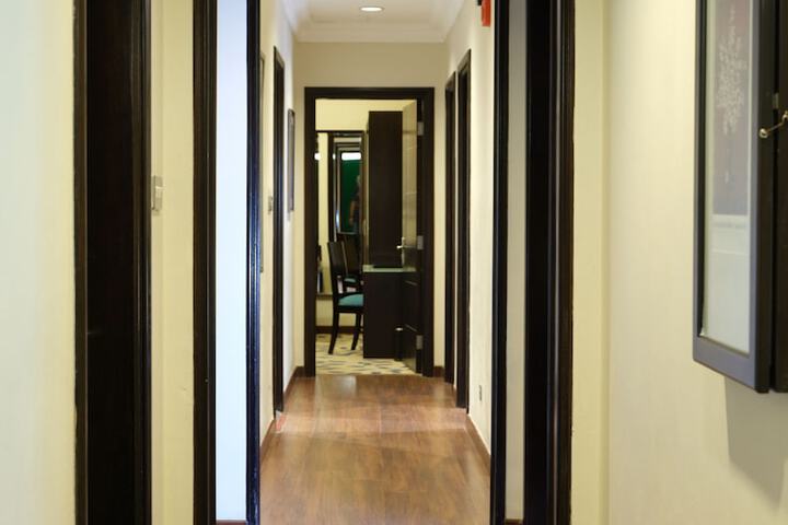 Room 33 of 41