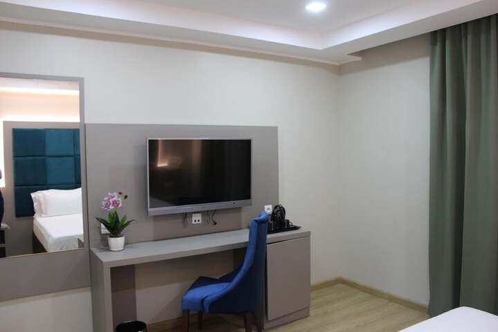 Room 34 of 55