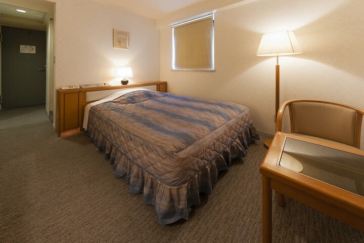 Room 7 of 21