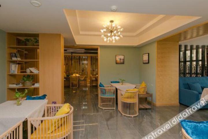 Hotel Interior 11 of 18