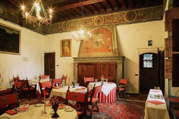 Ballroom/Hall 16 of 41