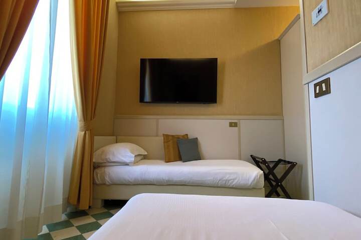 Room 79 of 180