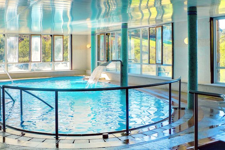Pools & Facilities