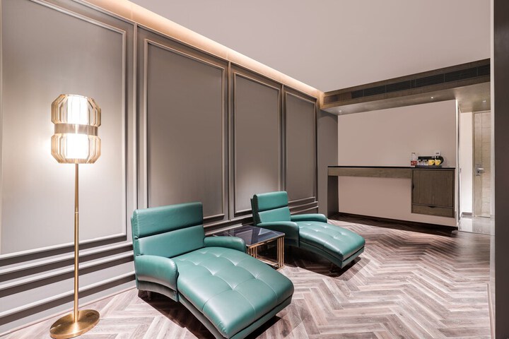 Room 28 of 85