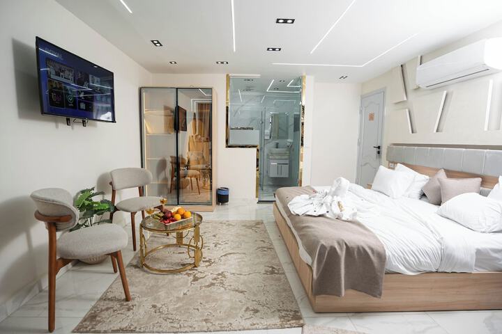 Room 10 of 47