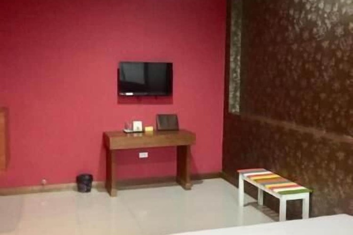 Room 15 of 19