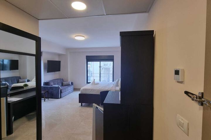 Room 124 of 243