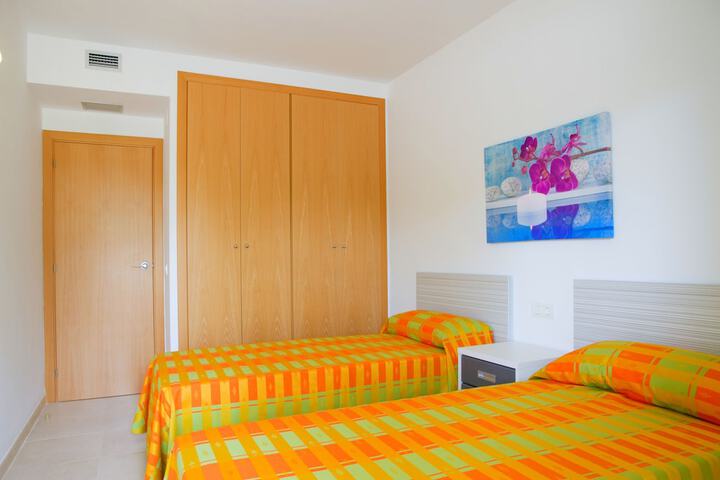 Room 3 of 31