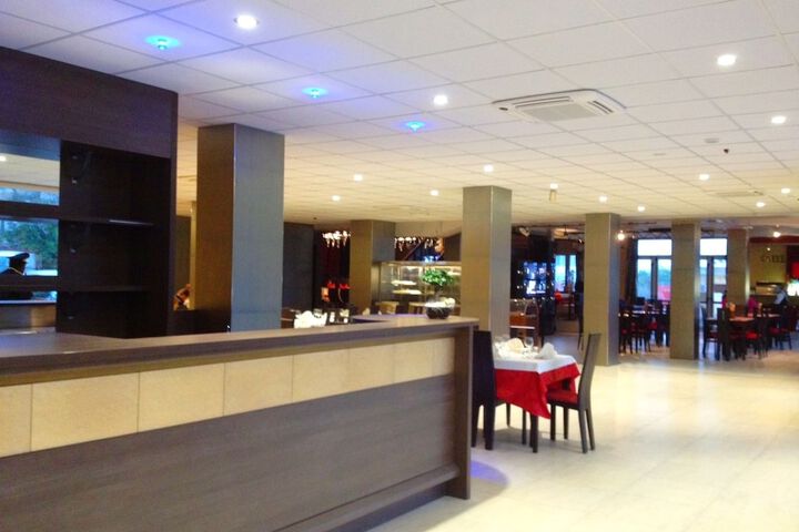 Hotel Interior 4 of 64