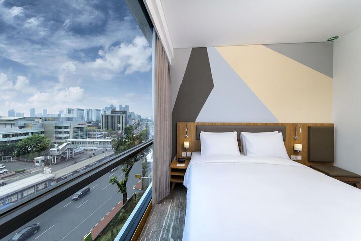 Room 7 of 42