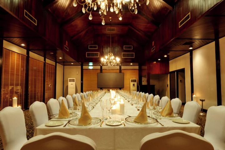 Dining 126 of 261