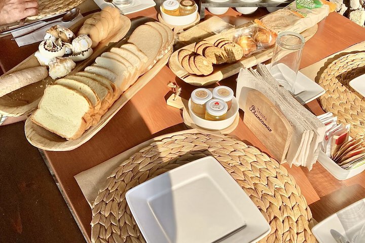 Breakfast/Coffee Service 19 of 28