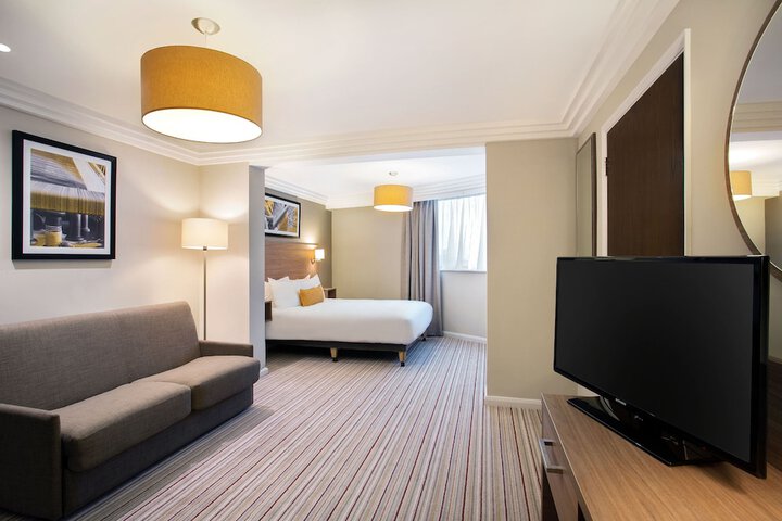 Room 15 of 62