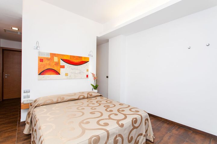 Room 34 of 57