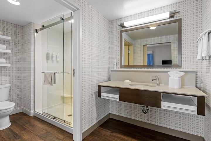 Bathroom shower