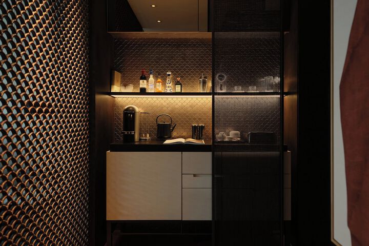 Lounge 120 of 141