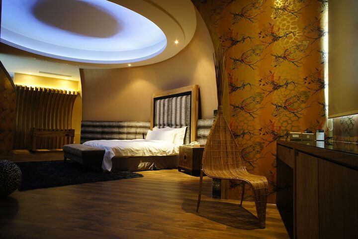 Room 45 of 78