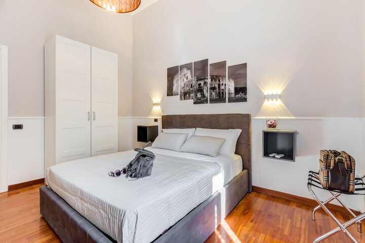 Room 3 of 29