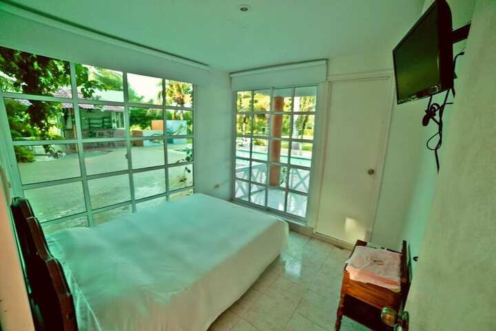 Room 4 of 50