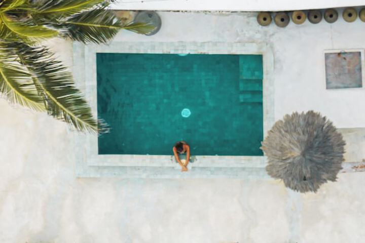 Pool 22 of 49