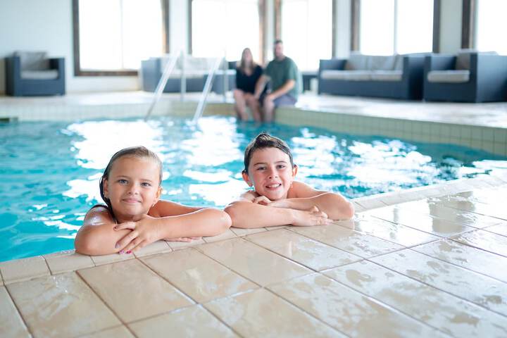 Pool Hotel
