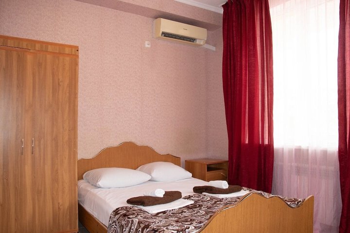 Room 42 of 62
