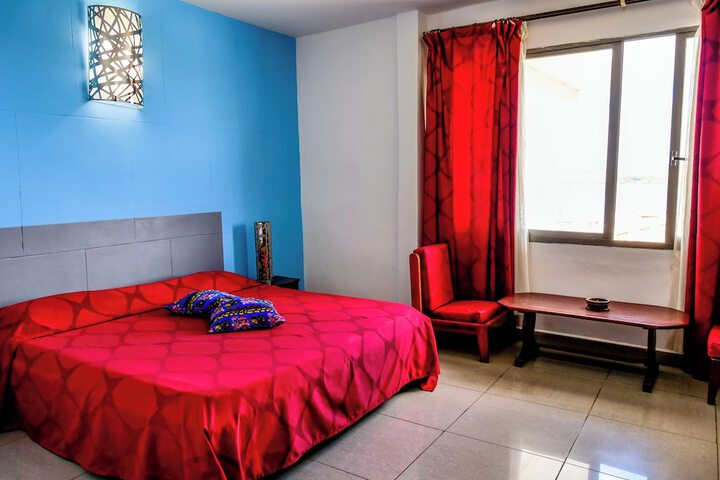 Room 25 of 90