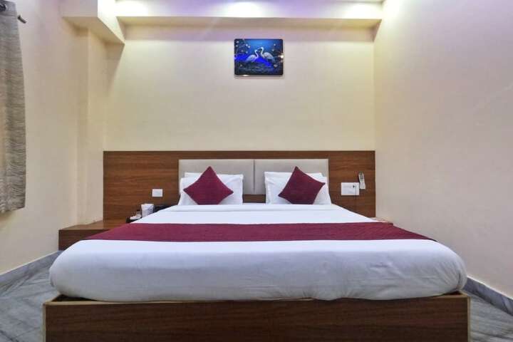 Room 5 of 48