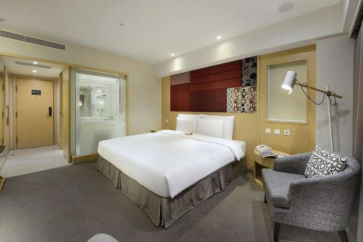 Room 20 of 44