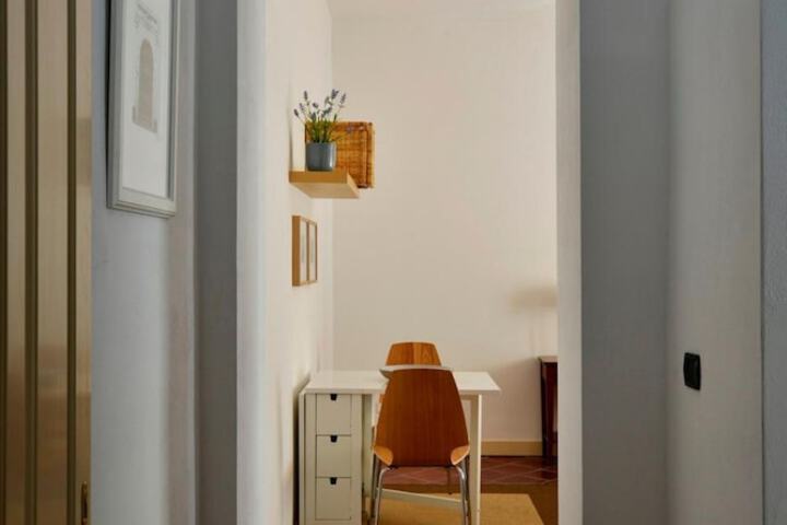 Room 15 of 53