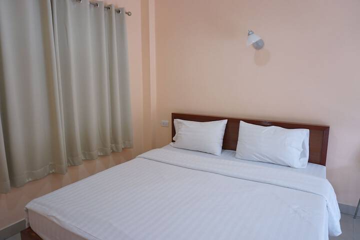 Room 5 of 38