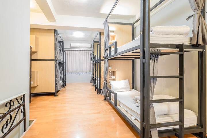 Room 7 of 34