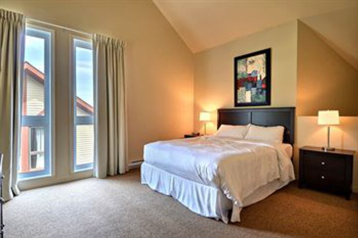 Room 8 of 22