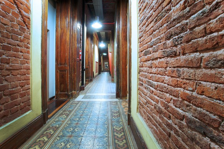 Ballroom/Hall 24 of 28