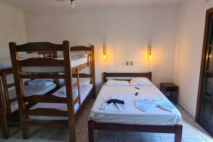 Room 7 of 8