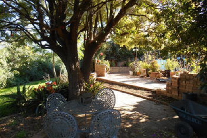 Hotel Exterior 9 of 36