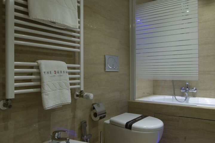 Room 472 of 645
