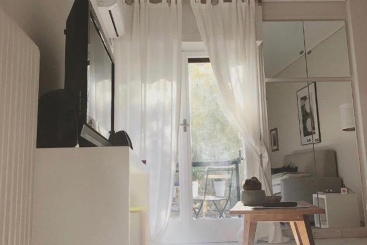 Room 3 of 16
