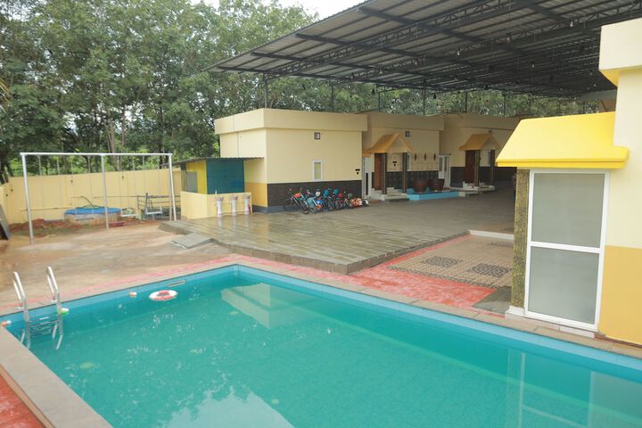 Pool 6 of 11
