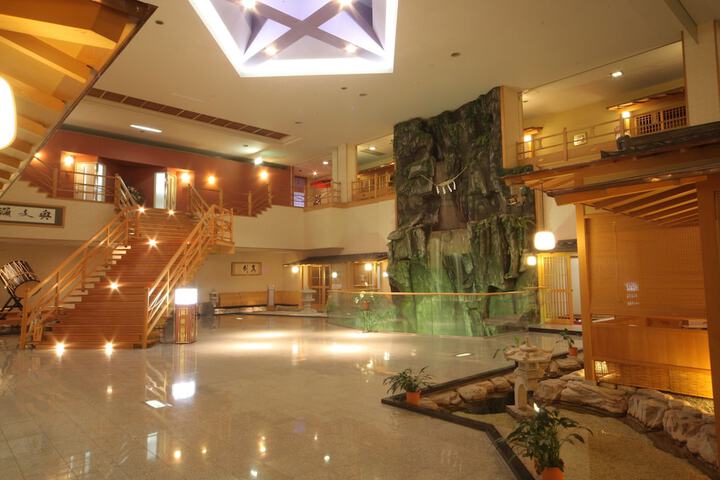 Lobby Entry