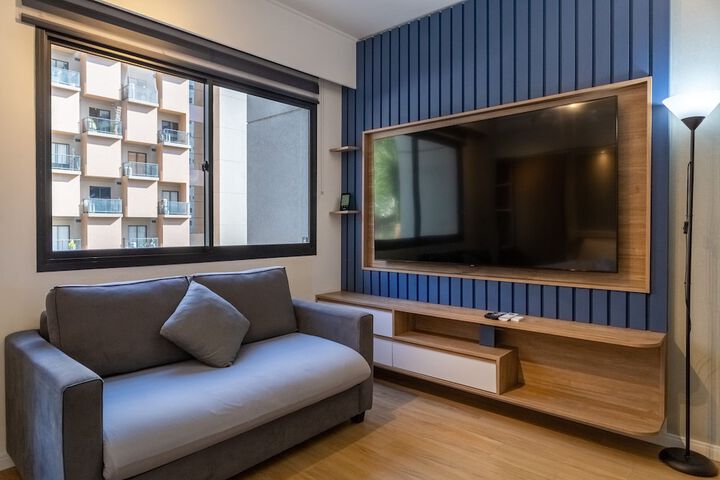 Room 7 of 28