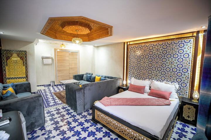 Room 9 of 20