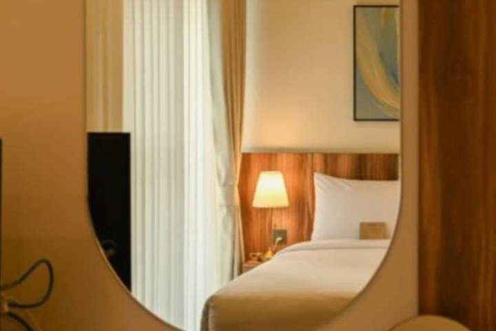 Room 56 of 251